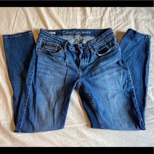 Calvin Klein Skinny Ankle Jeans (Size 28)